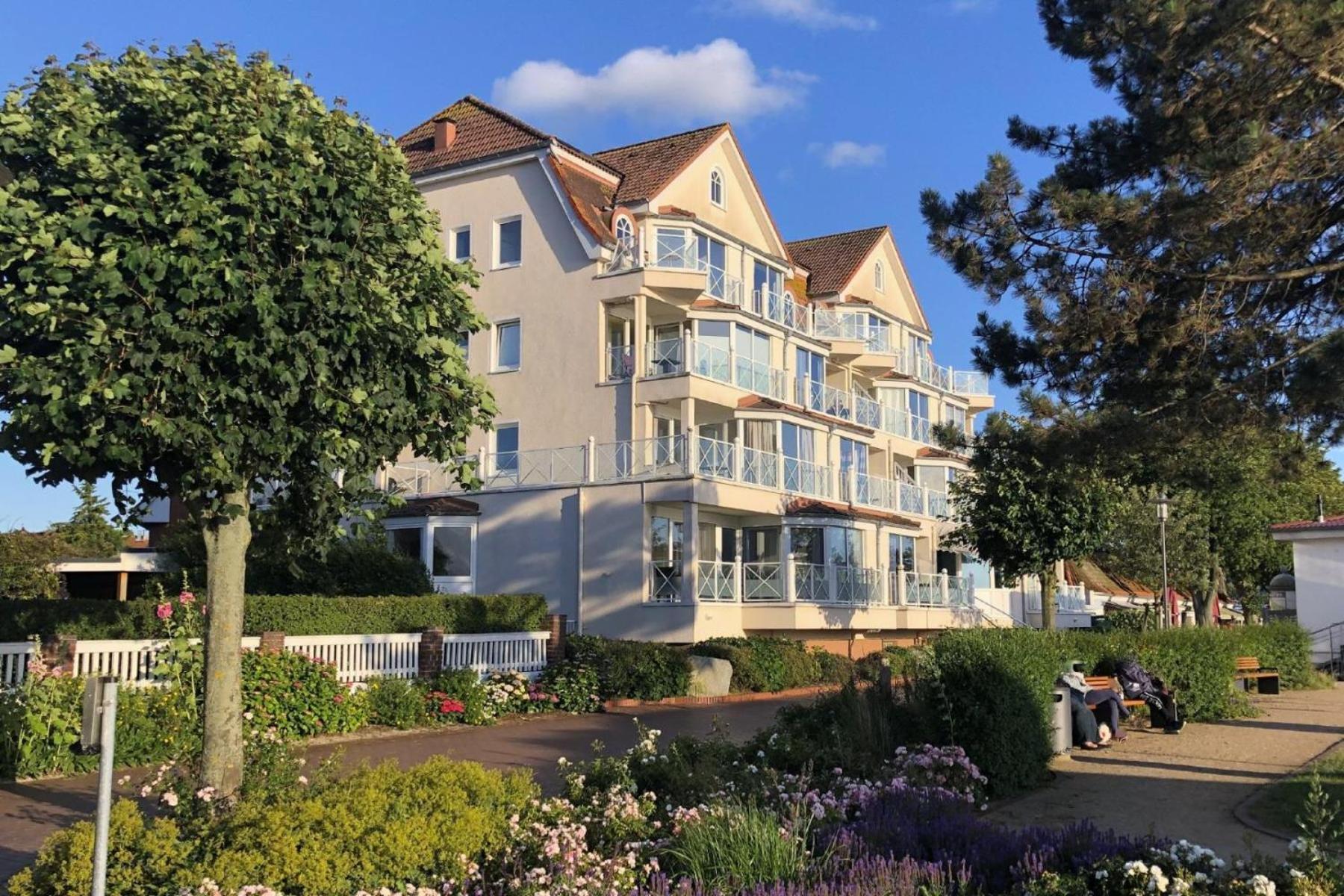 Strandhotel 1 Laboe Exterior foto
